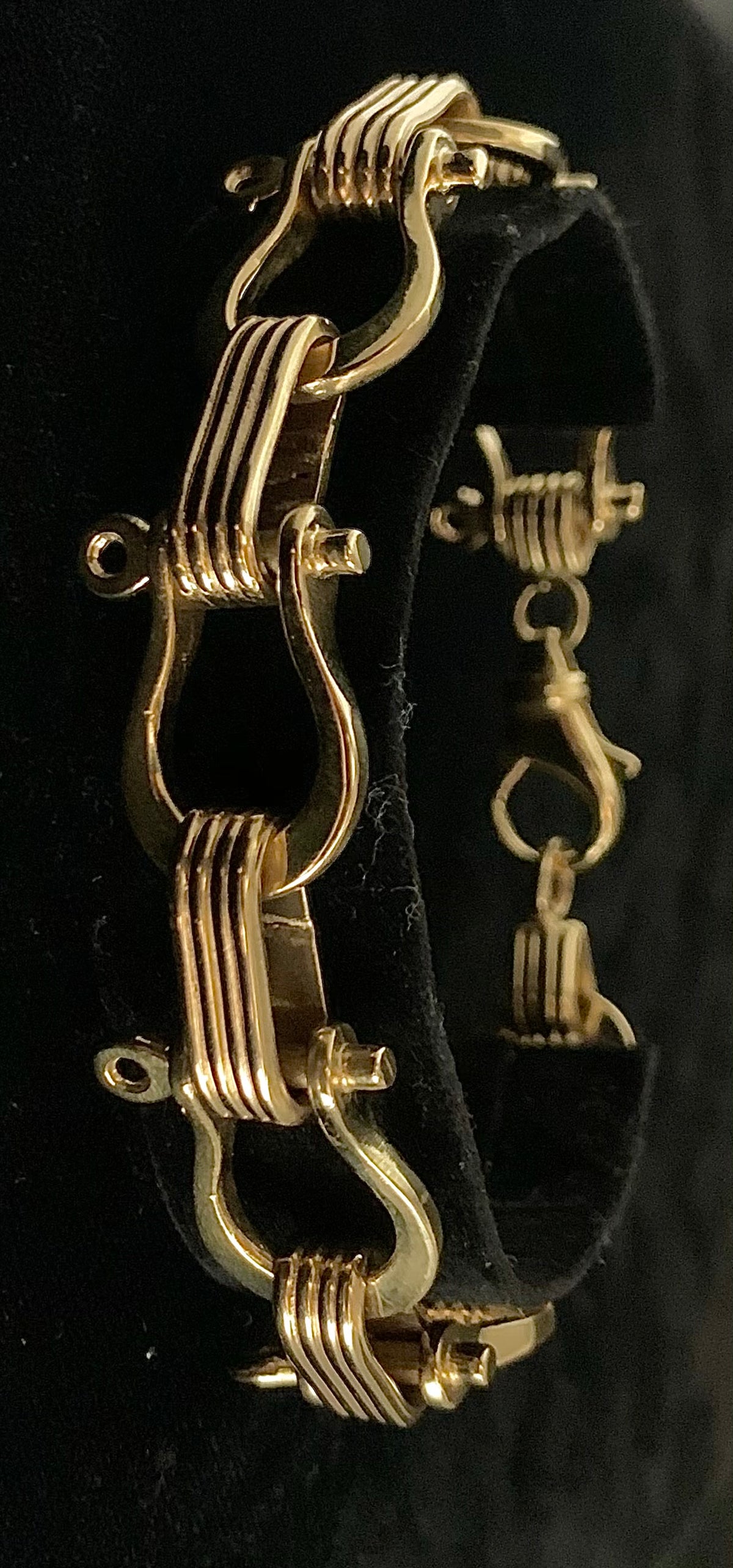 Shackle Bracelet- Large